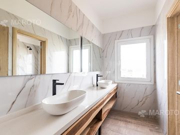 CASA EN VENTA EN BARRIO PUERTOS - MAROTO PROPIEDADES