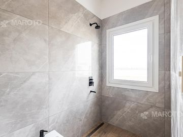 CASA EN VENTA EN BARRIO PUERTOS - MAROTO PROPIEDADES