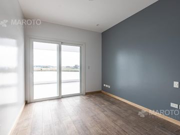 CASA EN VENTA EN BARRIO PUERTOS - MAROTO PROPIEDADES