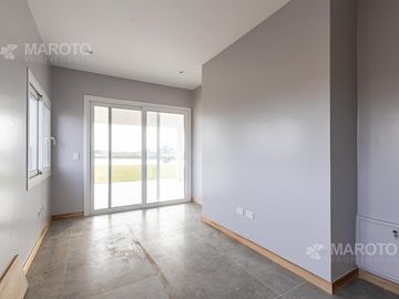 CASA EN VENTA EN BARRIO PUERTOS - MAROTO PROPIEDADES