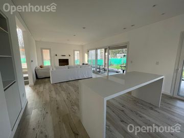 VENTA Y ALQUILER TEMPORARIO DE IMPECABLE CASA EN SAN PABLO CON PISCINA!