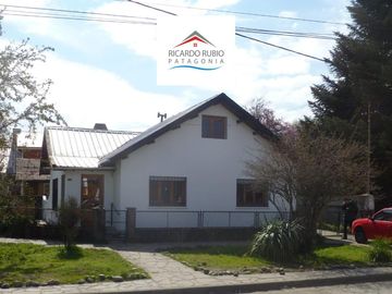 Casa en  centro de El Bolson.