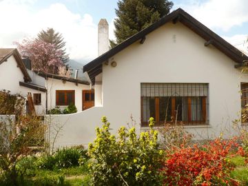 Casa en  centro de El Bolson.