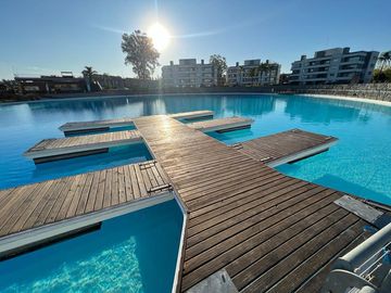 Casa 3 dormitorios con escritorio - Lagoon Pilar