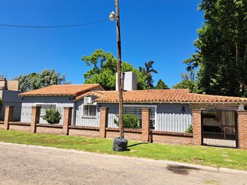 Casa en venta  Tortuguitas 4 ambientes