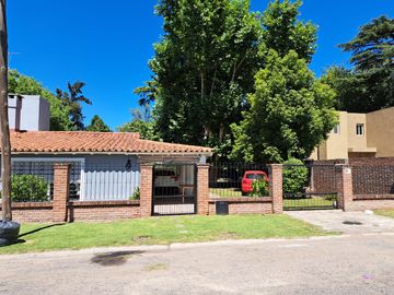 Casa en venta  Tortuguitas 4 ambientes