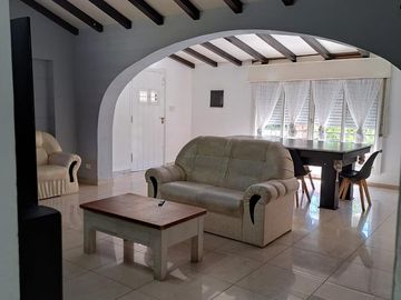 Casa en Venta - 4 Ambientes en Tortuguitas