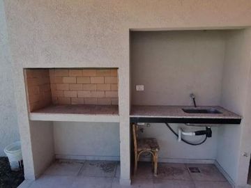 Casa en venta - 2 Dormitorios 2 Baños - Cochera - 530Mts2 - San Ramón, Pilar del Este
