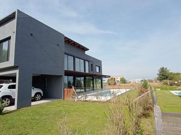 Bellisima casa al verde en Area 1 San Sebastian MB