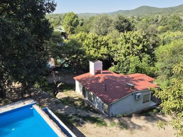 Casa de 3 Dormitorios - Los Aromos - Pileta