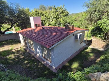 Casa de 3 Dormitorios - Los Aromos - Pileta