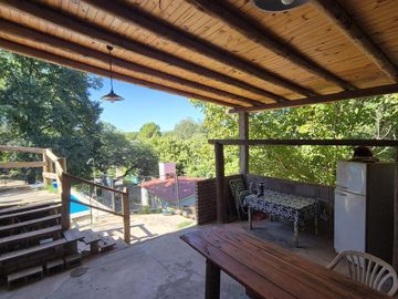 Casa de 3 Dormitorios - Los Aromos - Pileta