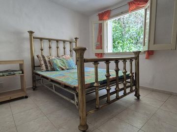 Casa de 3 Dormitorios - Los Aromos - Pileta
