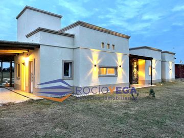 Casa en El Espinillo Golf, Lujan