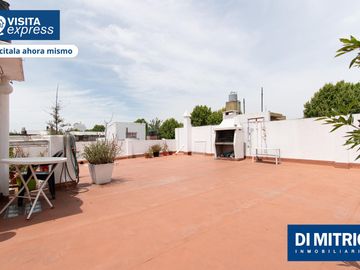 ¡Bienvenido a la Casa de tus sueños! Terraza, Quincho y Patio para disfrutar en familia!