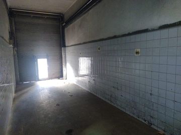 Depósito en Lomas De Zamora
