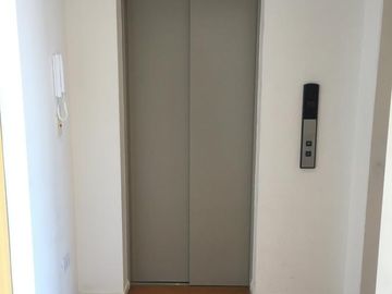 Departamento - Olivos-Vias/Rio