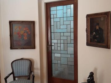 Venta de Excelente departamento estilo racionalista en Retiro