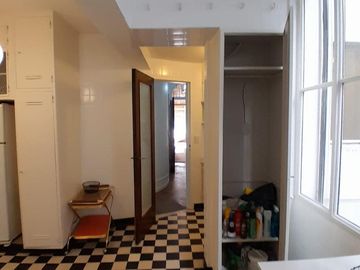 Venta de Excelente departamento estilo racionalista en Retiro