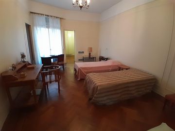 Venta de Excelente departamento estilo racionalista en Retiro