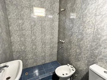 2 casas en terreno de 509 m2 en B° Obispo Piedrabuena. Recibe permuta