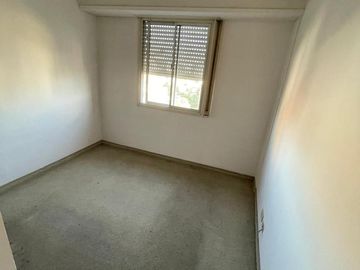 Departamento en 3 Ambientes con Cochera - Edificio Torrecentro I -  Venta Apto Credito