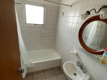 Departamento en 3 Ambientes con Cochera - Edificio Torrecentro I -  Venta Apto Credito