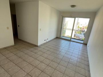 Departamento en 3 Ambientes con Cochera - Edificio Torrecentro I -  Venta Apto Credito