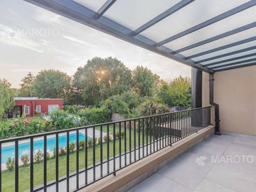 CASA EN VENTA EN BARRIO FINCAS DE MASCHWITZ - CINCO DORMITORIOS - MAROTO PROPIEDADES