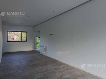 CASA EN VENTA EN BARRIO FINCAS DE MASCHWITZ - CINCO DORMITORIOS - MAROTO PROPIEDADES