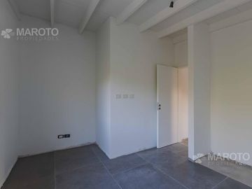 CASA EN VENTA EN BARRIO FINCAS DE MASCHWITZ - CINCO DORMITORIOS - MAROTO PROPIEDADES