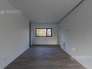 CASA EN VENTA EN BARRIO FINCAS DE MASCHWITZ - CINCO DORMITORIOS - MAROTO PROPIEDADES