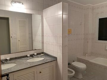 Venta Casa 4 Dormitorios en Rosario- Fisherton