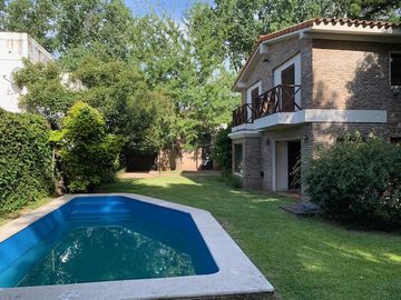 Venta Casa 4 Dormitorios en Rosario- Fisherton