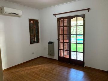 Venta Casa 4 Dormitorios en Rosario- Fisherton