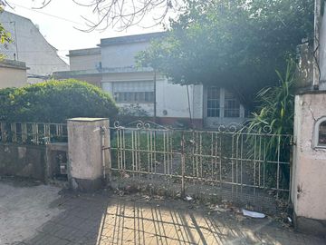 Departamento 4 amb en pozo en Munro con patio y coch. PARA EXIGENTES!