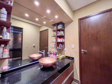 Espectacular casa en venta Club de Campo Loa Nogales