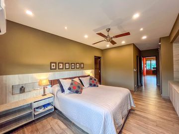 Espectacular casa en venta Club de Campo Loa Nogales