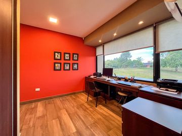 Espectacular casa en venta Club de Campo Loa Nogales