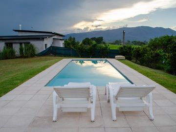 Espectacular casa en venta Club de Campo Loa Nogales