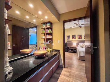 Espectacular casa en venta Club de Campo Loa Nogales