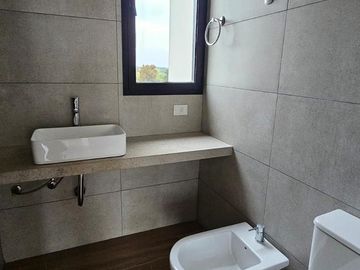 Venta departamento 4 ambientes al rio Vilago Nordelta