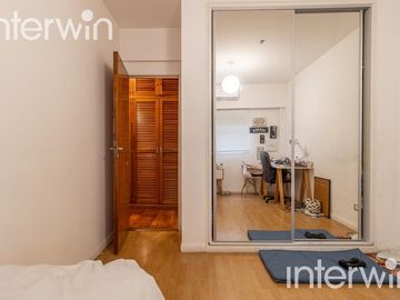 Departamento de 5 amb c/dep, refaccionado, cochera fija y baulera. Almagro - Venta