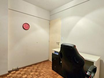 Malvinas Argentinas 200 - Departamento de 3 ambientes buen estado - Caballito