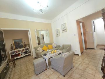 Venta Departamento 4 ambientes con patio- San Cristobal