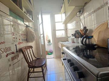 Venta Departamento 4 ambientes con patio- San Cristobal