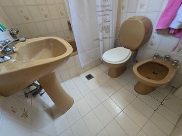Venta Departamento 4 ambientes con patio- San Cristobal