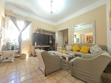 Venta Departamento 4 ambientes con patio- San Cristobal