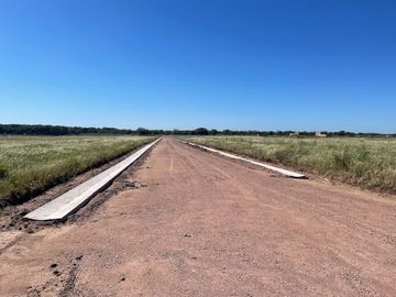 SINSACATE - URBANIZACIÓN VISTA REAL - LOTES DDE 800 M2 - SERVICIOS SUBTERRÁNEOS - ENTREGA DEL 50% Y CUOTAS