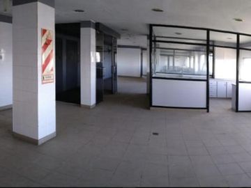 Edificio en venta - Ex Centro de internacion -  62 habitaciones - Lanús Oeste